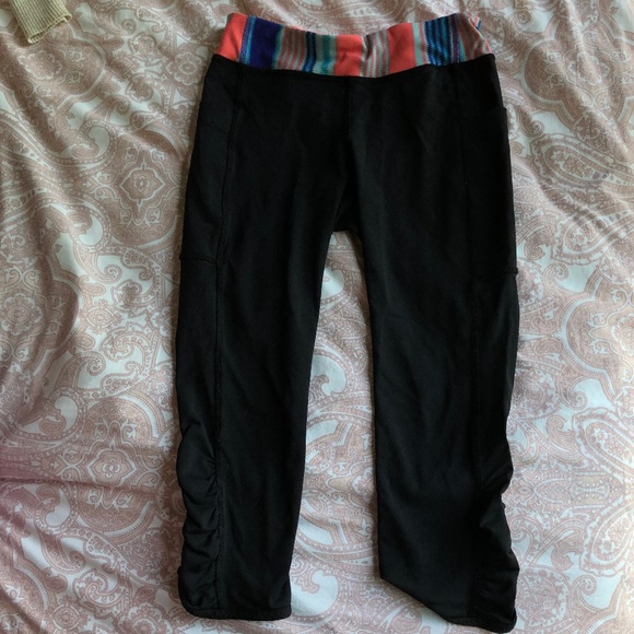 ivivva capris - Picture 1 of 3